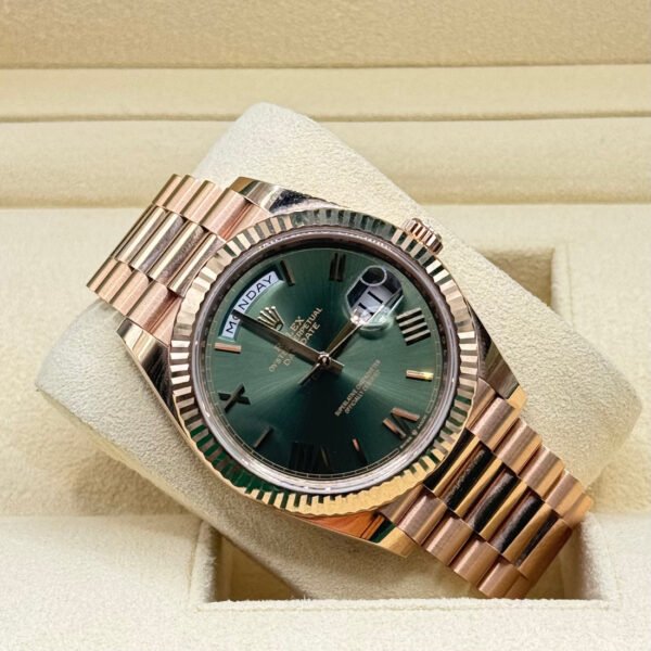 Rolex Daydate Super Clone Swiss Machine - Image 2