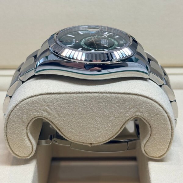 Rolex Sky dweller  Super Clone Swiss Machine - Image 4